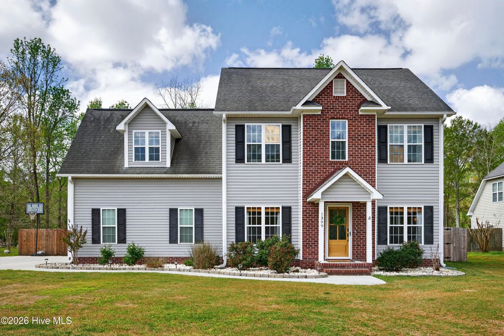 Photo of 1309 N Stage Coach Trail, Jacksonville, NC 28546 (MLS # 100565225)