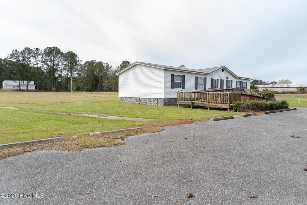 Photo of 904 Jefferson Street, Whiteville, NC 28472 (MLS # 100561014)