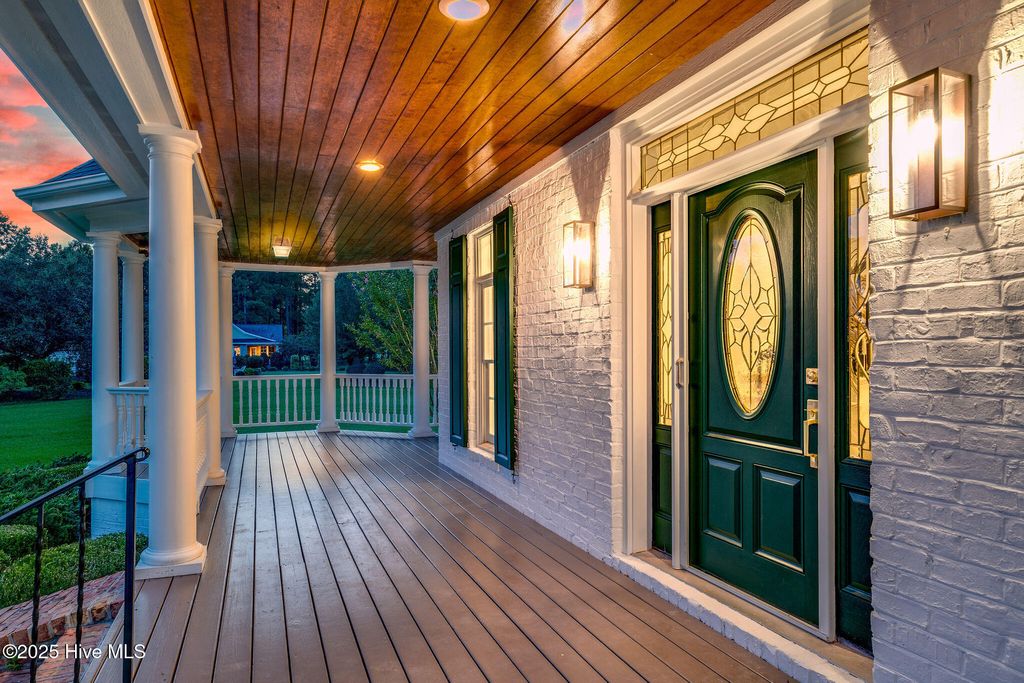 Photo of 173 Firefly Drive, Wallace, NC 28466 (MLS # 100523150)