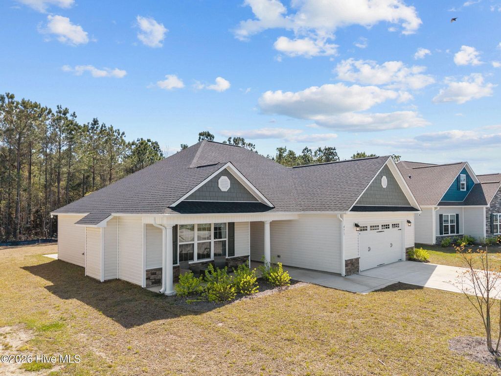 Photo of 471 Pebble Shore Drive, Sneads Ferry, NC 28460 (MLS # 100563738)