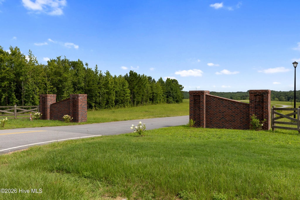 Photo of 511 Gray Hill Road, Thomson, GA 30824 (MLS # 100610944)