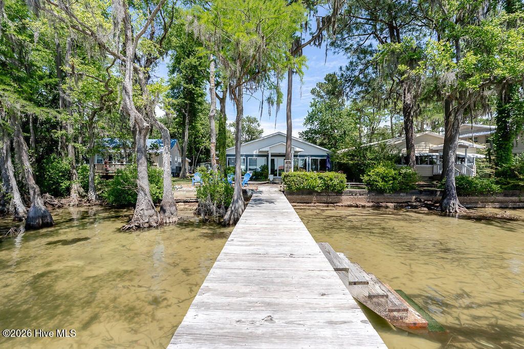 Photo of 103 W Carolina Avenue, Elizabethtown, NC 28337 (MLS # 100570971)