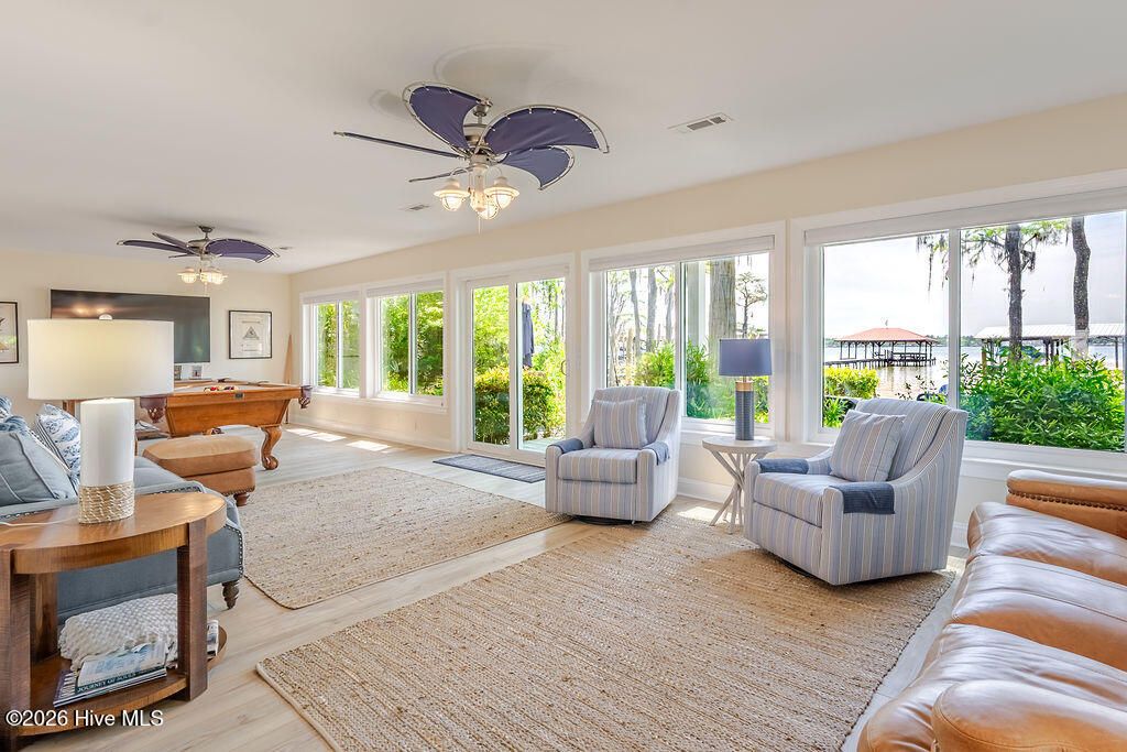 Photo of 103 W Carolina Avenue, Elizabethtown, NC 28337 (MLS # 100570971)