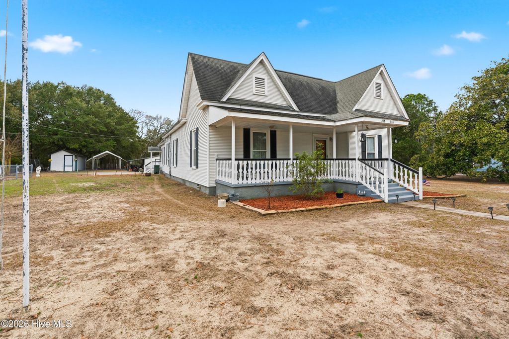 Photo of 207 Oak Avenue, Hamlet, NC 28345 (MLS # 100560159)