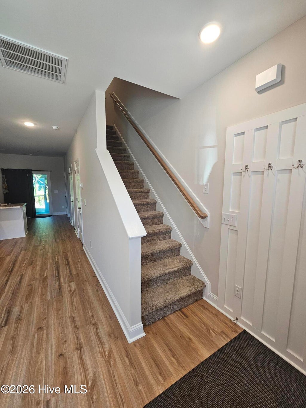 Photo of 130 Loren Road, Hubert, NC 28539 (MLS # 100606002)