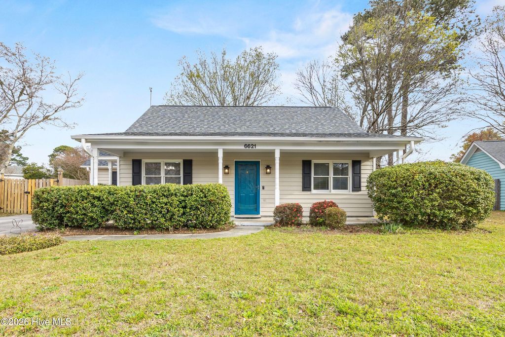 Photo of 6621 Sunwood Circle, Wilmington, NC 28405 (MLS # 100560305)