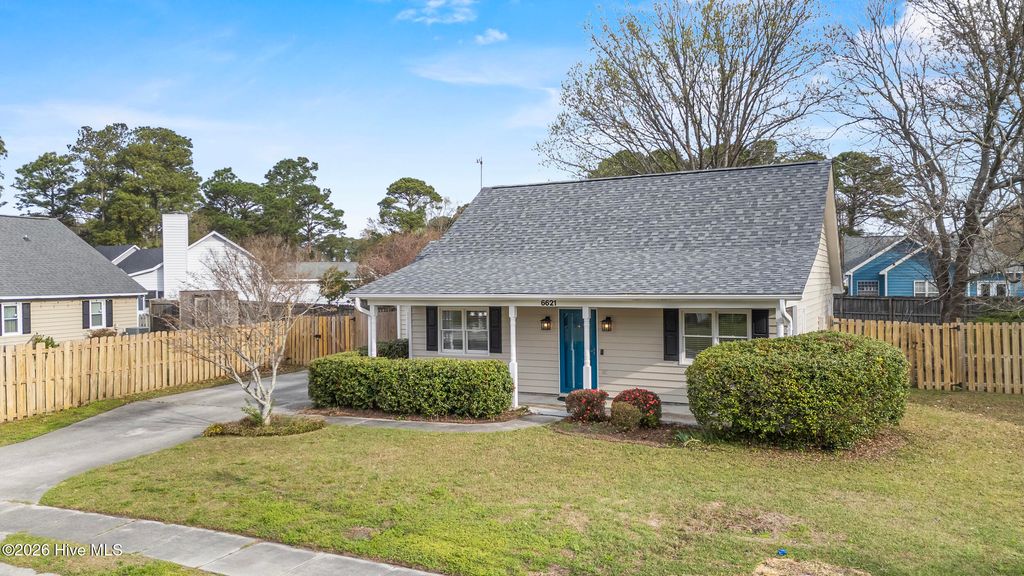 Photo of 6621 Sunwood Circle, Wilmington, NC 28405 (MLS # 100560305)