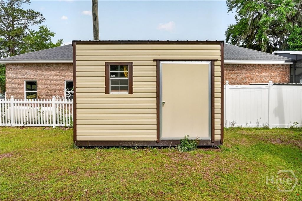 Photo of 535 E 1st Street, Midway, GA 31320 (MLS # SA357009)