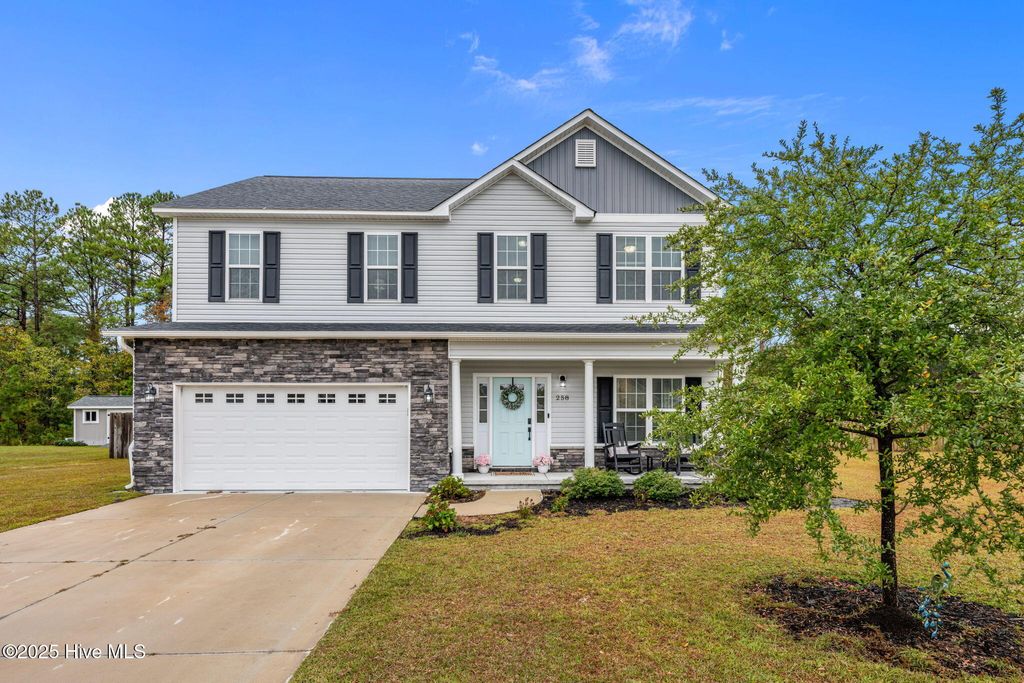 Photo of 258 Independence Boulevard, Newport, NC 28570 (MLS # 100538342)