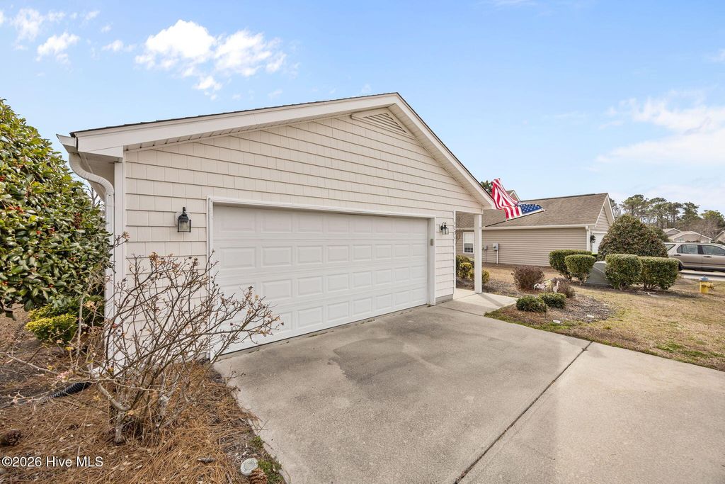 Photo of 4294 Cherry Laurel Lane SE, Southport, NC 28461 (MLS # 100557016)