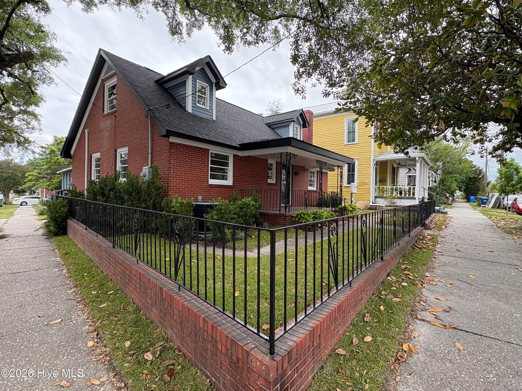 Photo of 722 Red Cross Street, Wilmington, NC 28401 (MLS # 100575458)