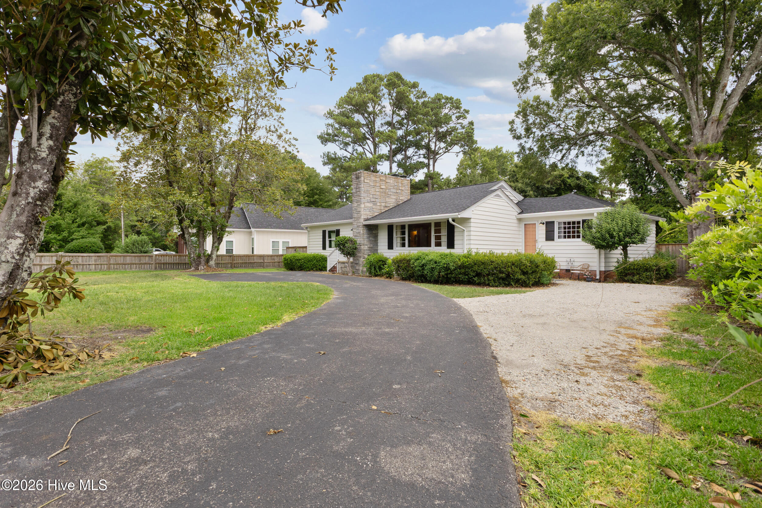 4109 Peachtree Avenue