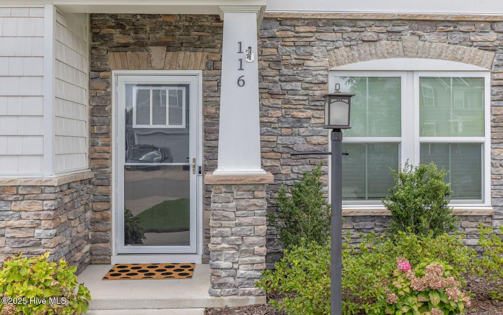 Photo of 116 Sunny Lake Road, Moyock, NC 27958 (MLS # 100536426)