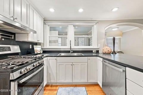 Tiny photo for 206 E 2nd Street, Washington, NC 27889 (MLS # 100607488)