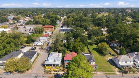 Tiny photo for 206 E 2nd Street, Washington, NC 27889 (MLS # 100607488)