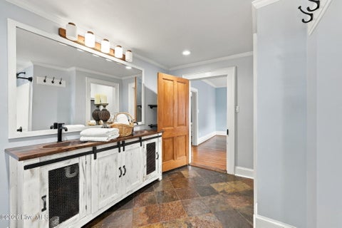 Tiny photo for 206 E 2nd Street, Washington, NC 27889 (MLS # 100607488)