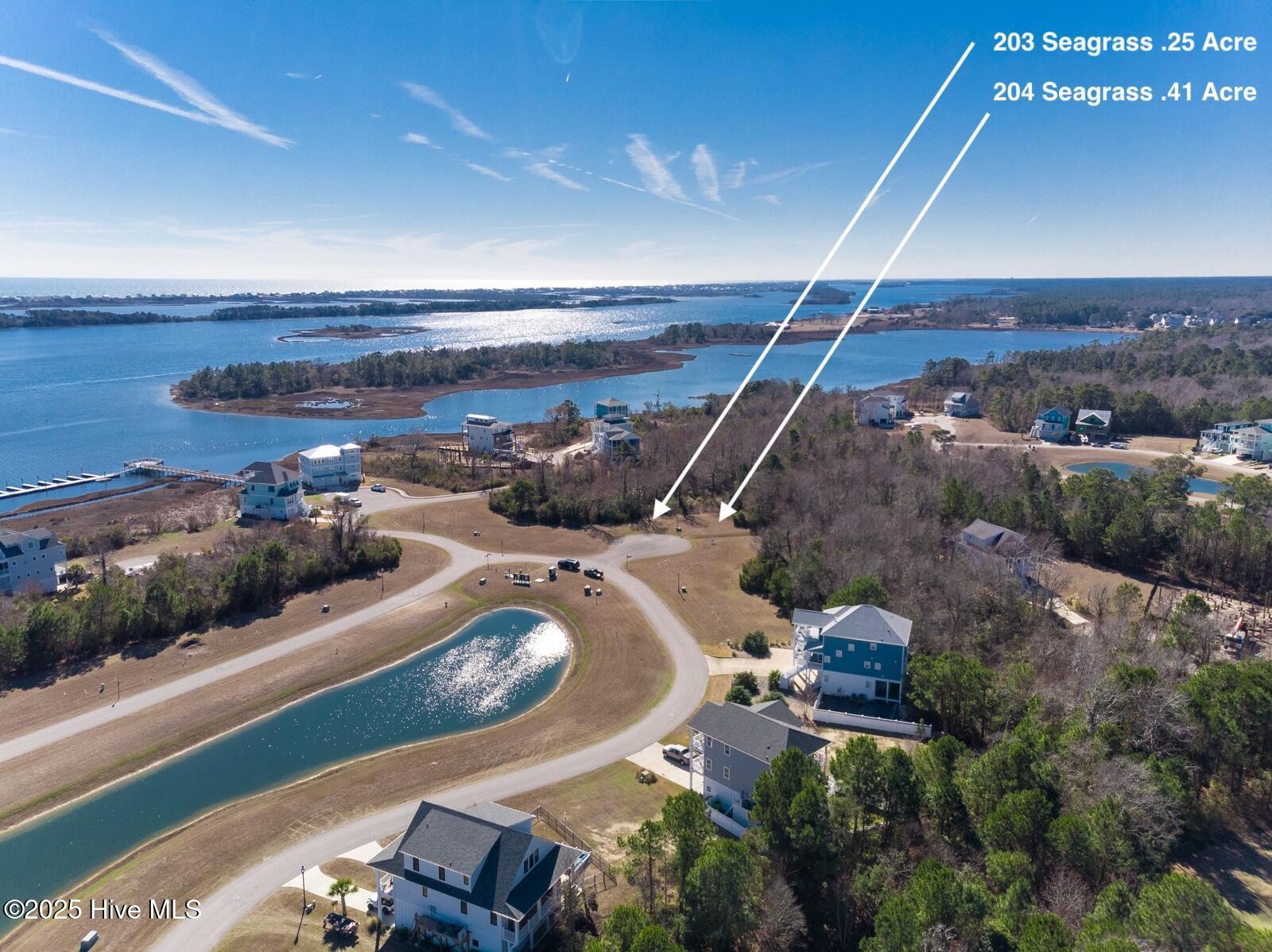 203 695 Seagrass Court