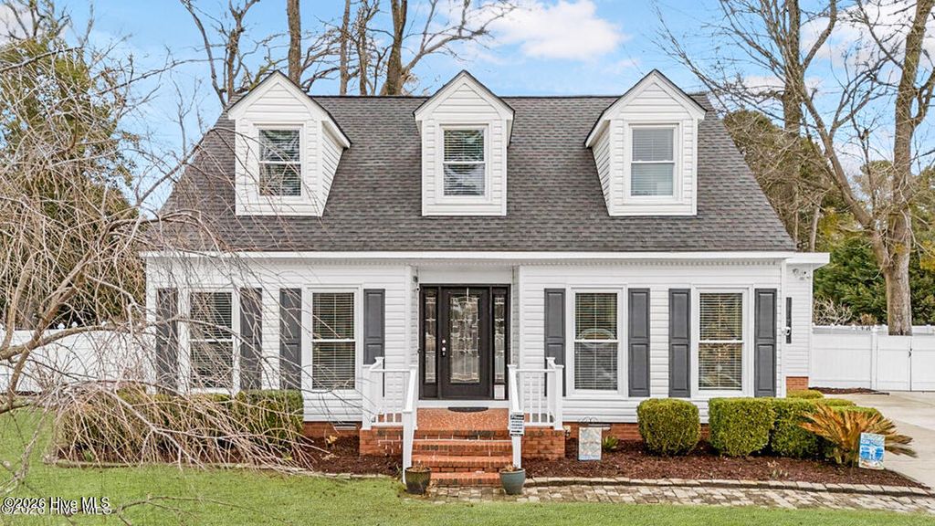 Photo of 107 Hearthside Drive, Greenville, NC 27834 (MLS # 100553164)