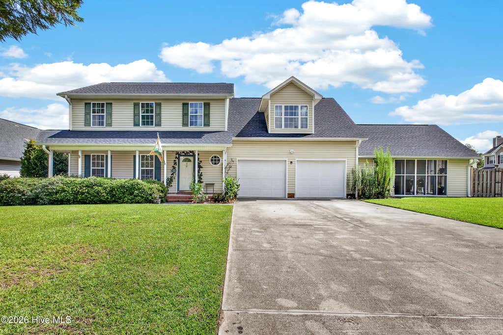 Photo of 300 Pommel Court, Jacksonville, NC 28540 (MLS # 100594930)