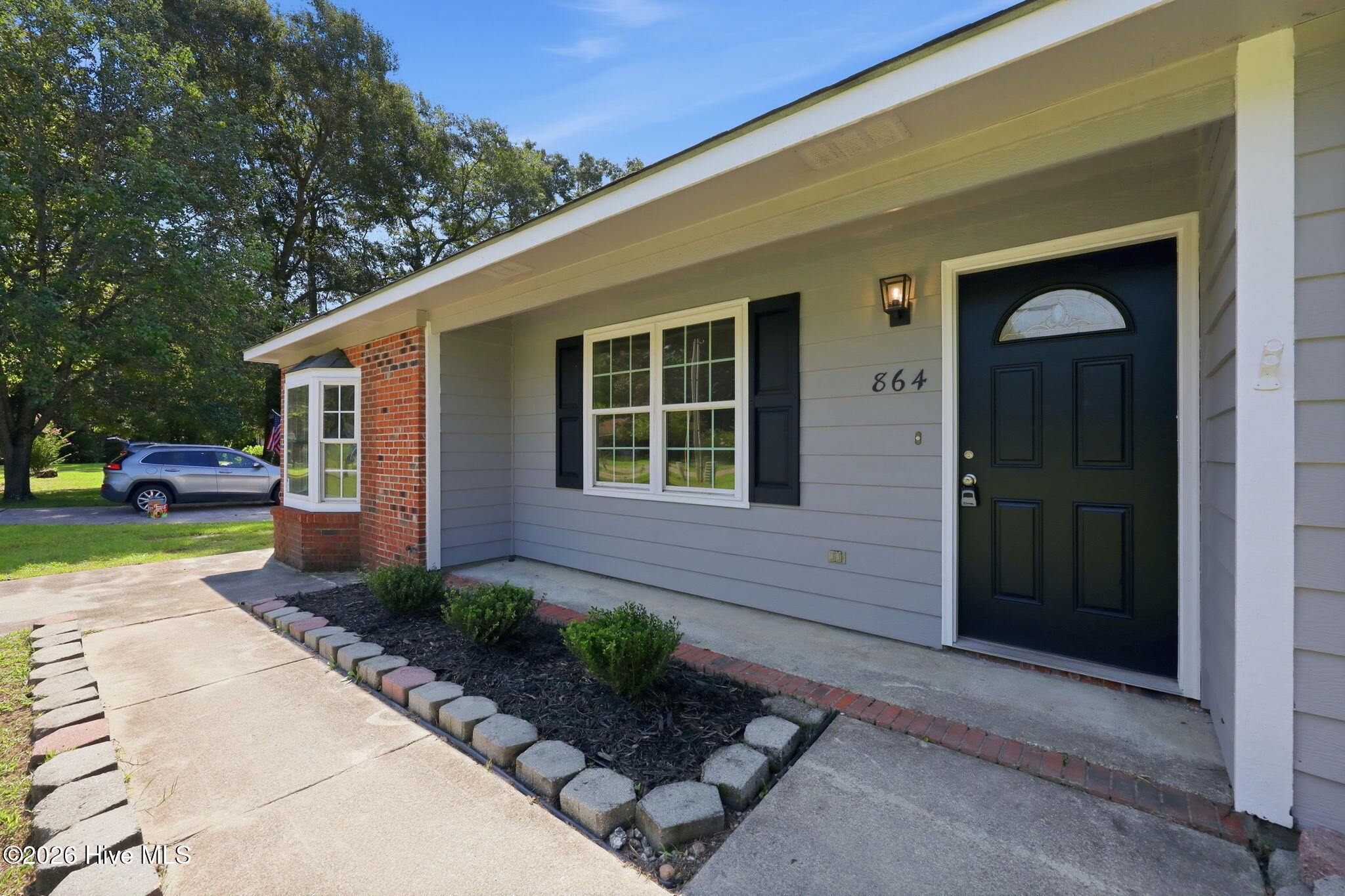 864 Mill River Road