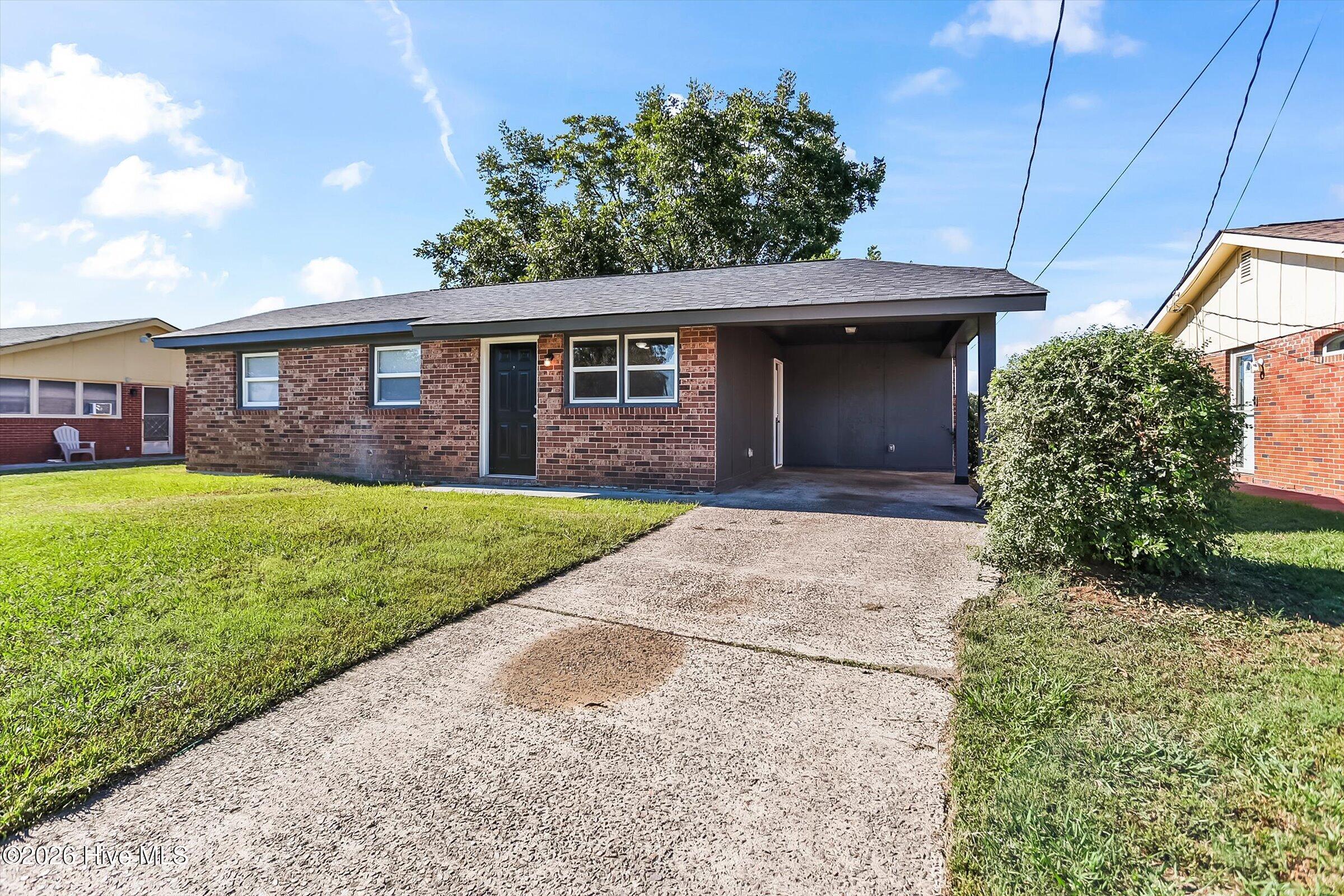 315 E View Drive