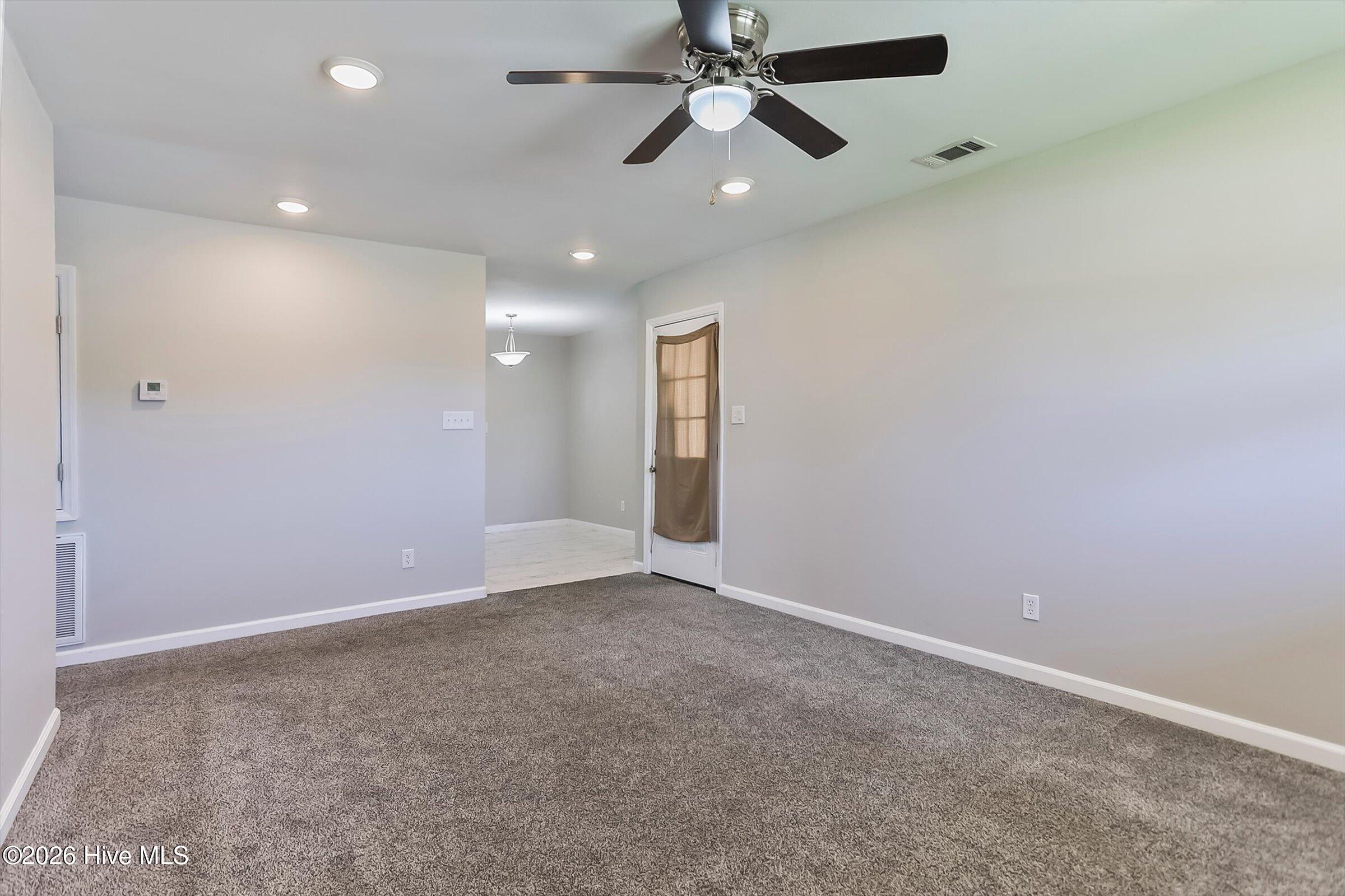 315 E View Drive