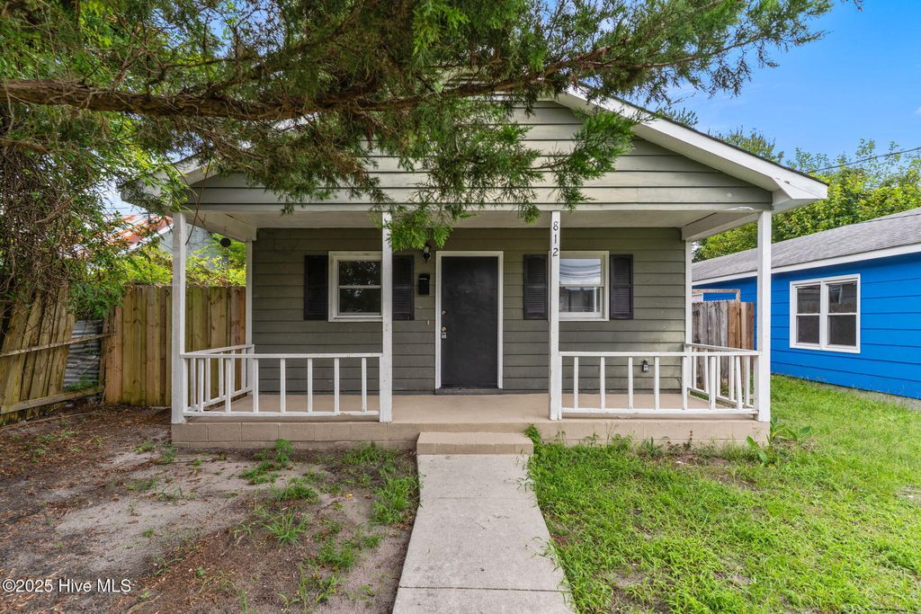 Photo of 812 S 13th Street, Wilmington, NC 28401 (MLS # 100528718)