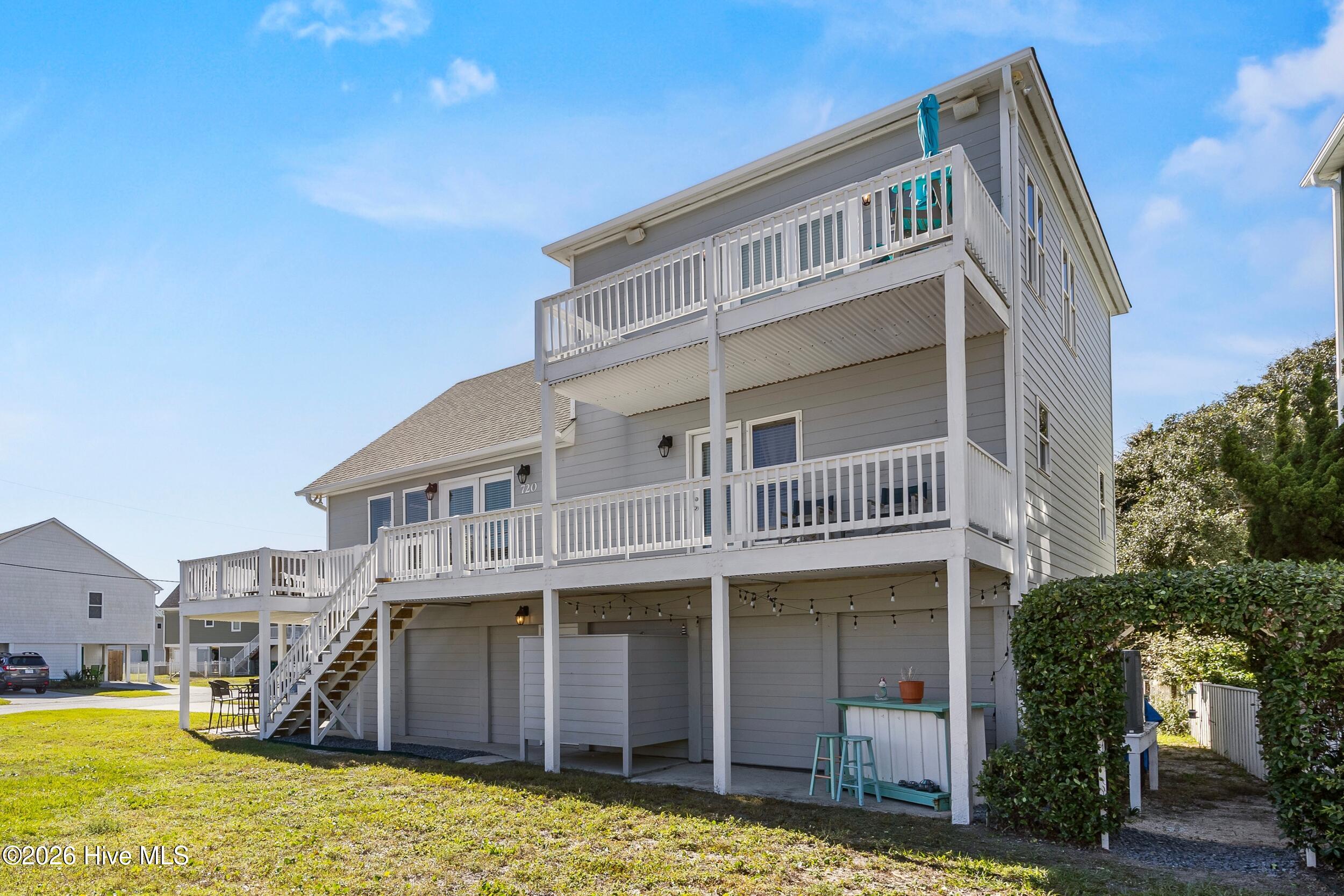 720 Fort Fisher Boulevard S