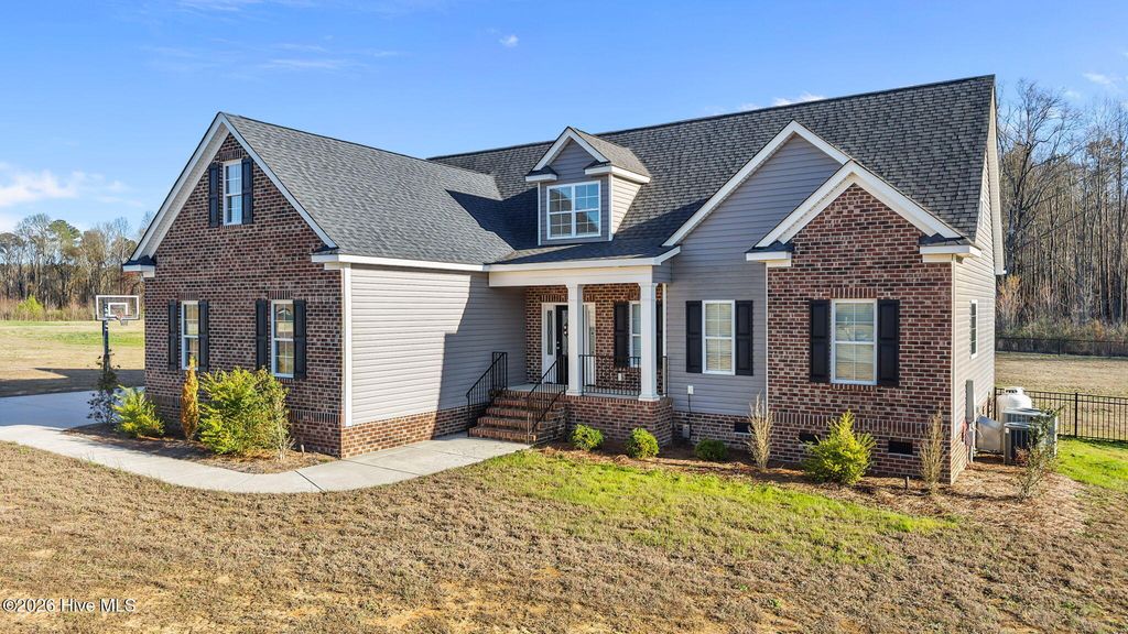 Photo of 1095 Poplar Creek Road, Nashville, NC 27856 (MLS # 100564676)