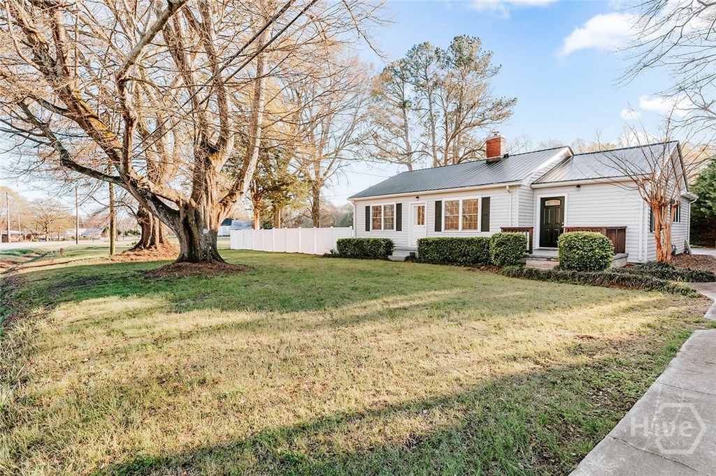 Photo of 549 Gholston Street, Comer, GA 30629 (MLS # CL351384)
