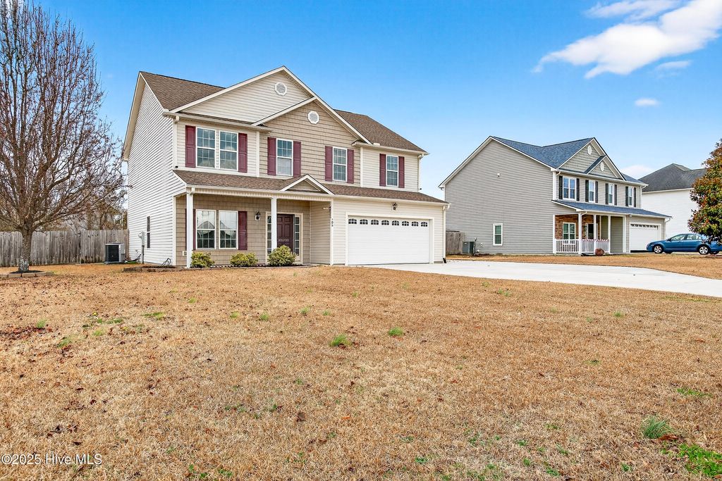Photo of 108 Woods Run Circle, Richlands, NC 28574 (MLS # 100547089)