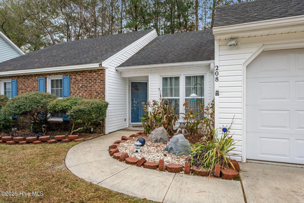 Photo of 208 Rankin Court, New Bern, NC 28560 (MLS # 100544965)