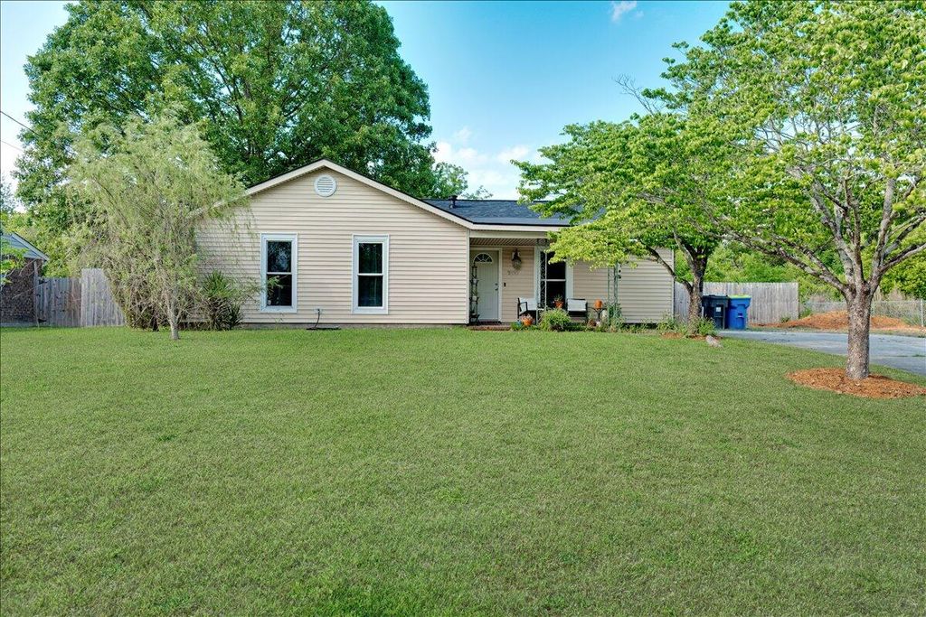 Photo of 1817 Covington Place, Augusta, GA 30906 (MLS # 554114)