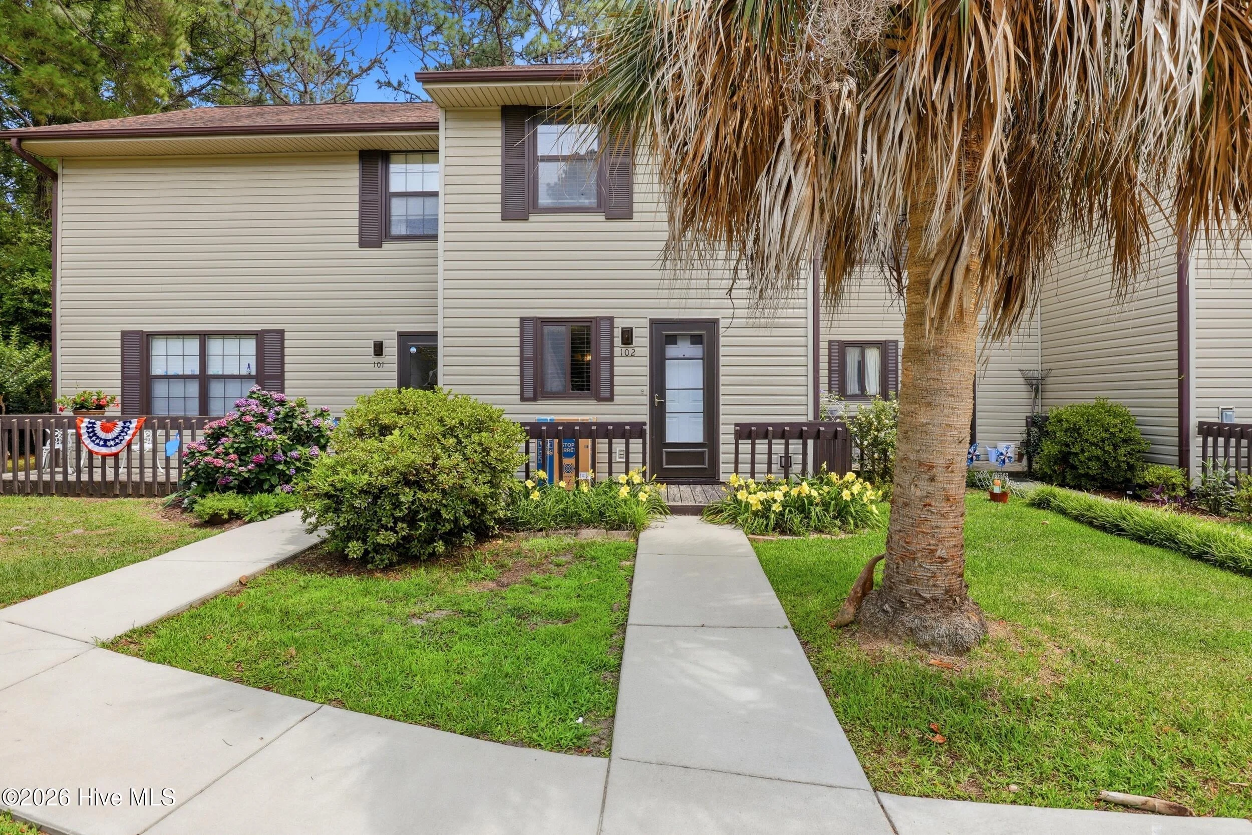 102 Country Club Villa Drive