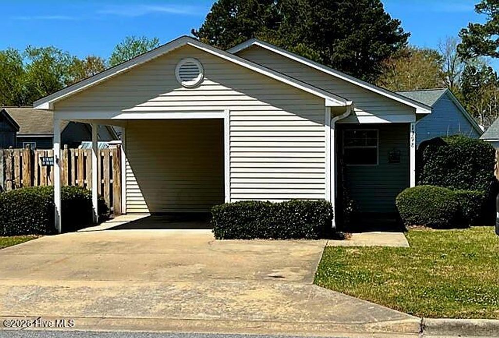 Photo of 1398 Westpointe Drive, Greenville, NC 27834 (MLS # 100553366)