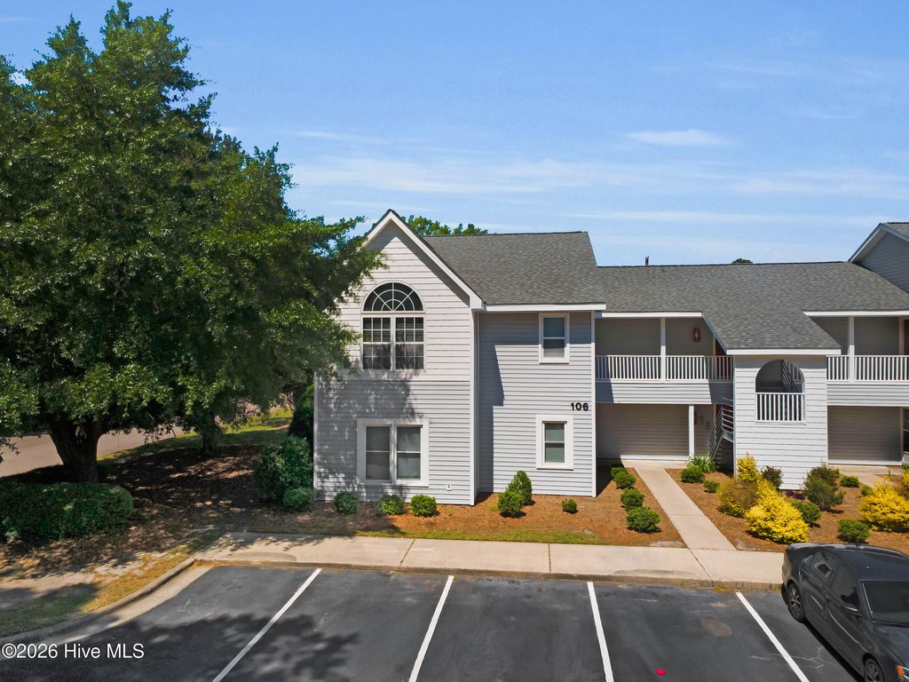 Photo of 106 W Victoria Court #A, Greenville, NC 27834 (MLS # 100568999)