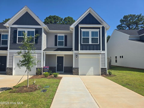 Townhouse For Sale - 1027 Tabor Place<br/> Aiken County, Aiken, SC 29801
