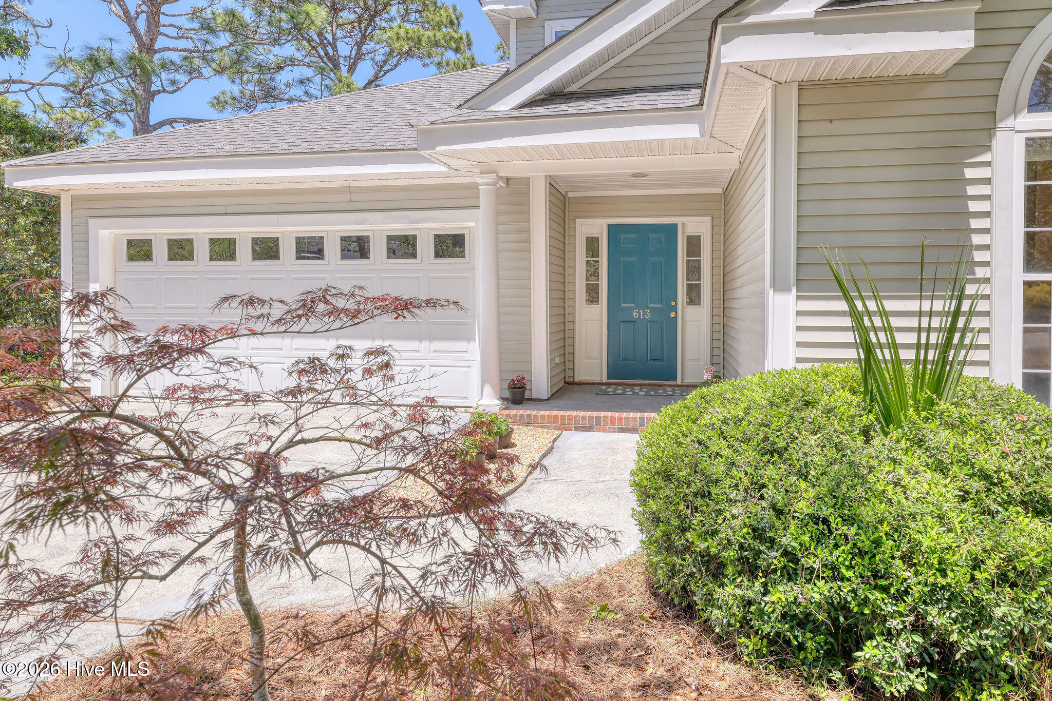 613 E Telfair Circle