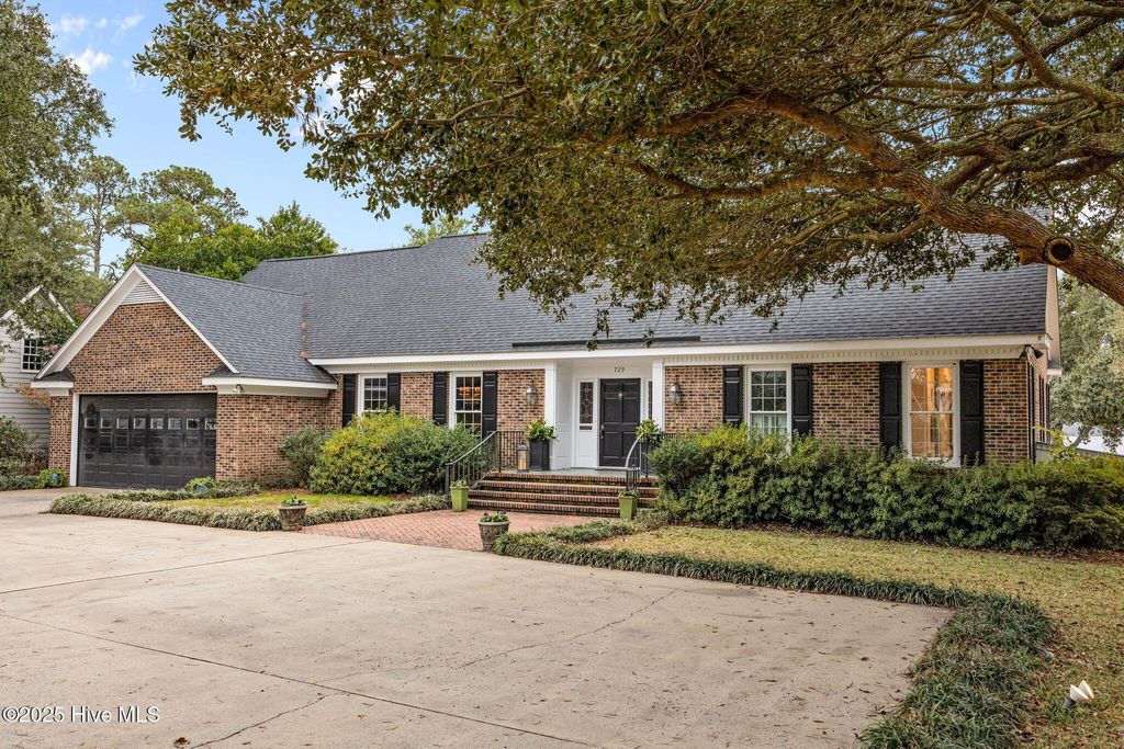 Photo of 729 Short Drive, Washington, NC 27889 (MLS # 100544857)