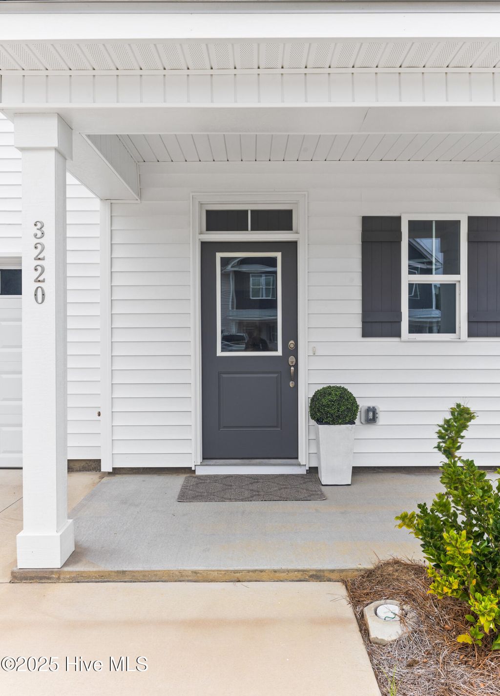 Photo of 3220 Beaus Drive, Castle Hayne, NC 28429 (MLS # 100526492)