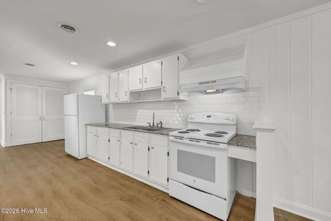 Tiny photo for 124 Ocean View Avenue, Kure Beach, NC 28449 (MLS # 100571028)