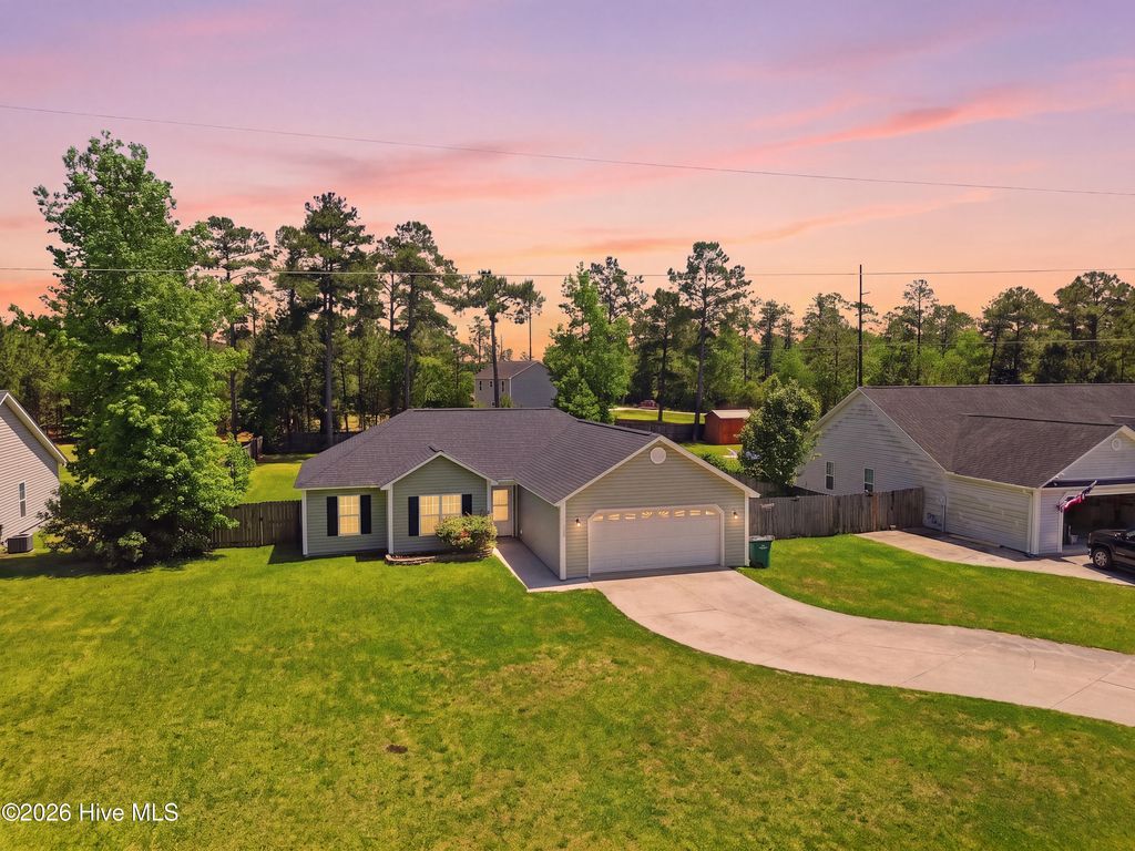 Photo of 104 Van Riggs Road, Hubert, NC (MLS # 100572869)