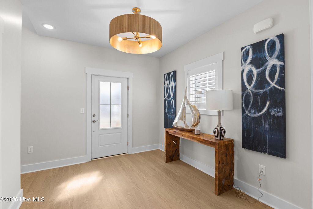 Photo of 109 Live Oak Commons, Beaufort, NC 28516 (MLS # 100561715)