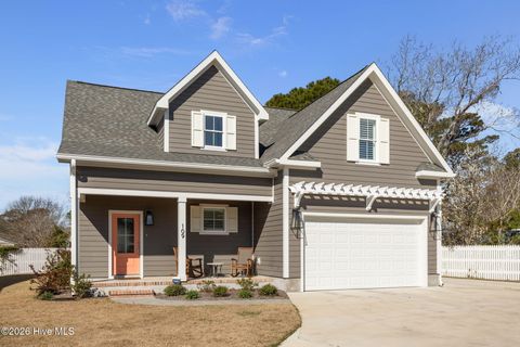Homes For Sale - 109 Live Oak Commons<br/> Beaufort, NC 28516