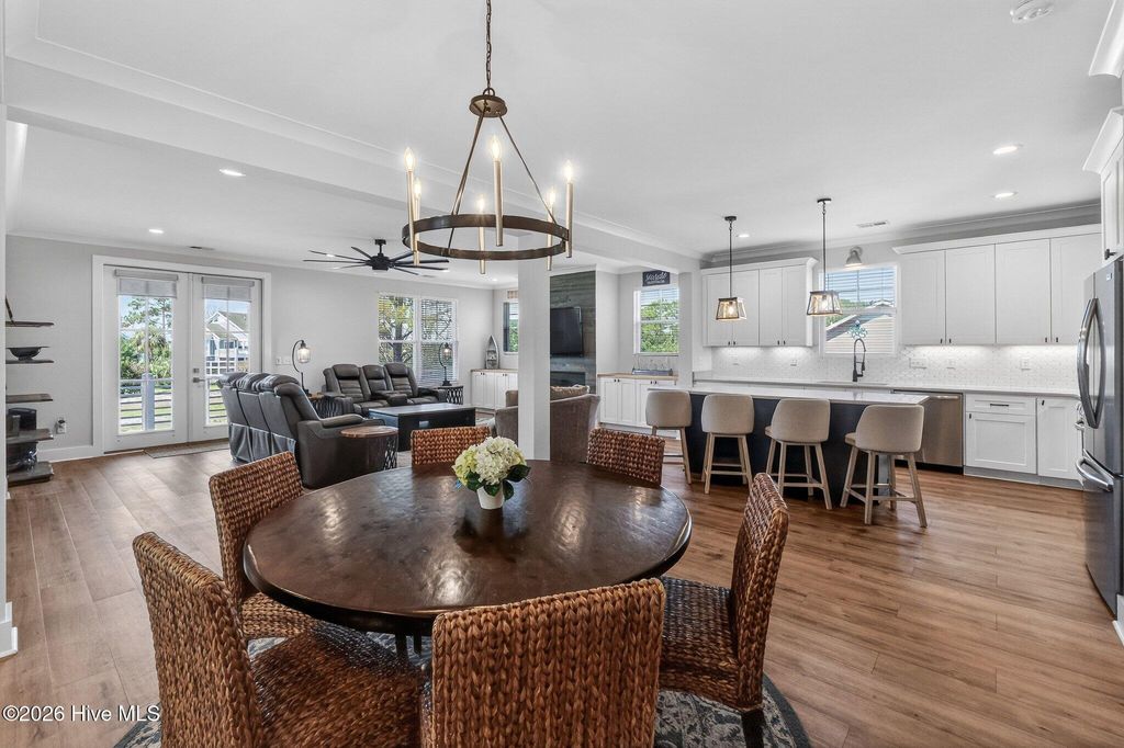 Photo of 8124 Lakeview Drive, Wilmington, NC 28412 (MLS # 100561460)