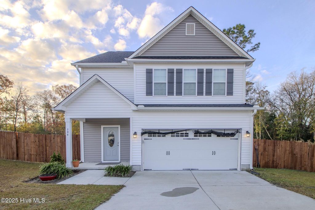 Photo of 504 Poults Drive, Richlands, NC 28574 (MLS # 100543314)