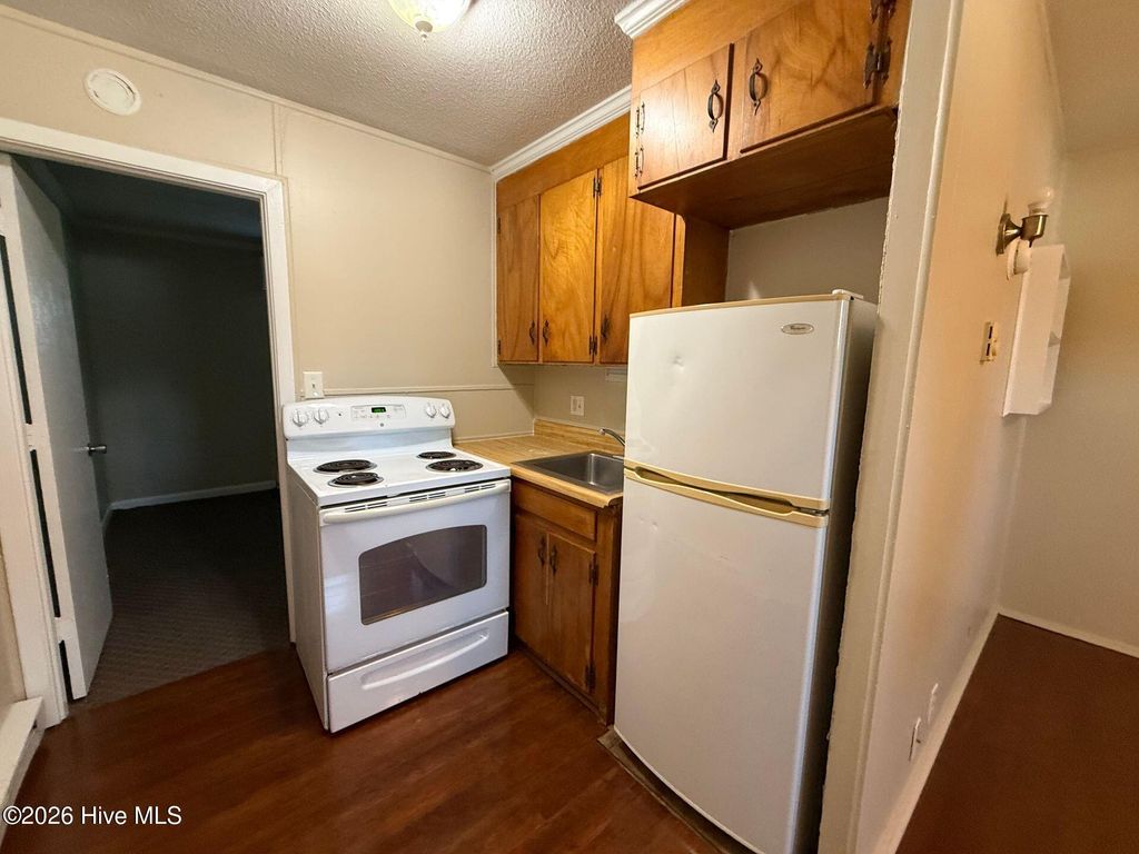 Photo of 165 Lakewood Drive #J, Jacksonville, NC 28546 (MLS # 100569056)