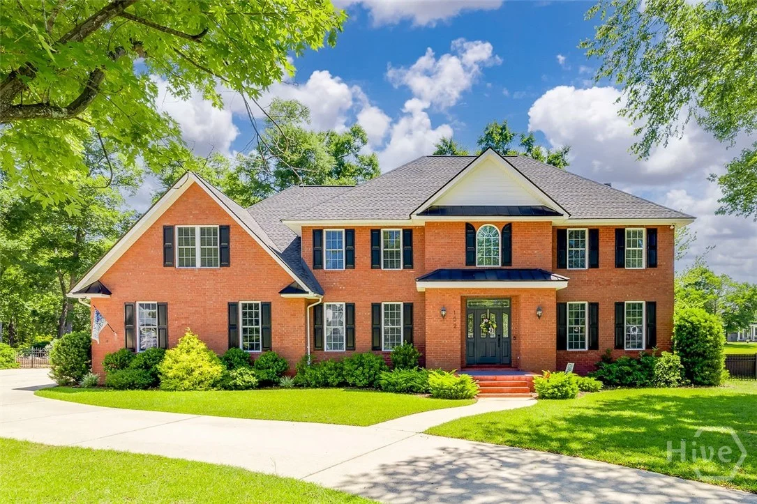 152 Cambridge Drive