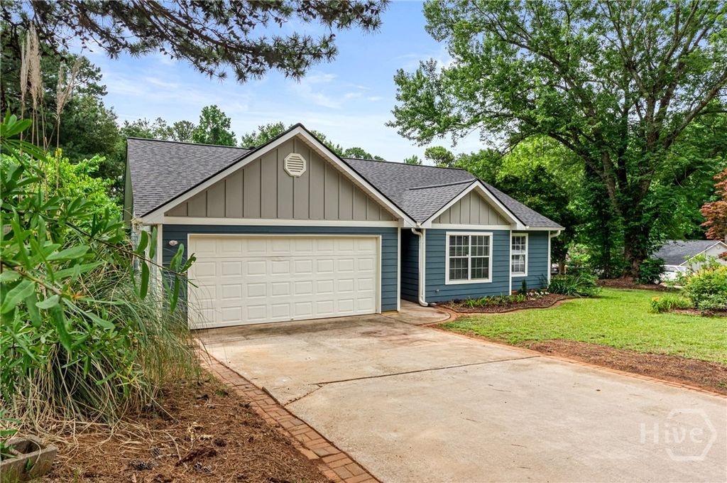 Photo of 1004 Orchard Mill Court, Lawrenceville, GA 30043 (MLS # CL357803)