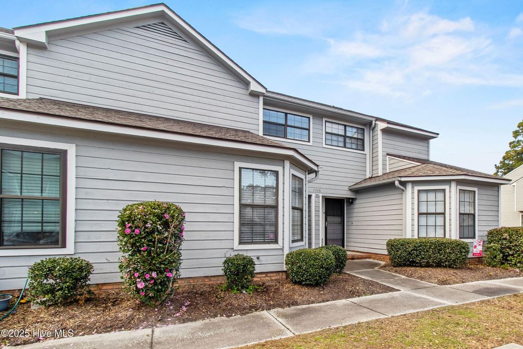 Photo of 1743 S 41st Street #Apt G, Wilmington, NC 28403 (MLS # 100540699)